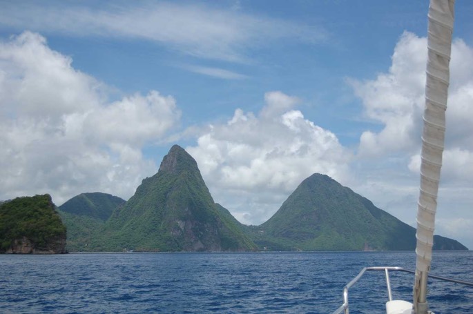 St. Lucia Pitons [Desktop Auflösung]